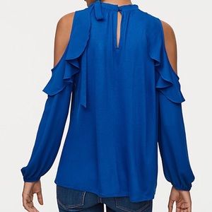 Cold shoulder top